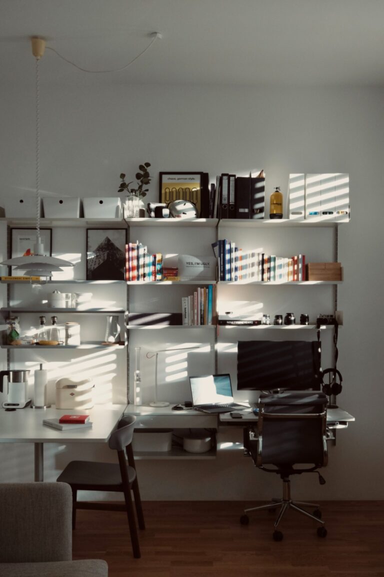 Tips on Adjusting to a Hybrid Work Environment